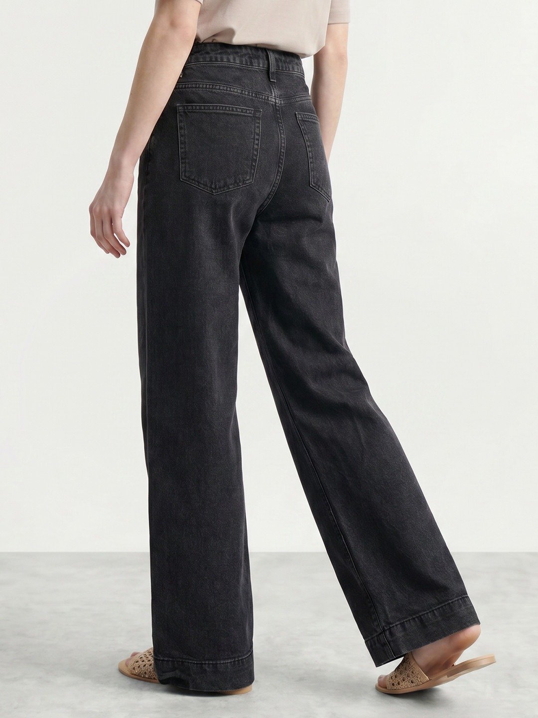 High-Waisted Charcoal Straight-Leg Jeans - Image 2