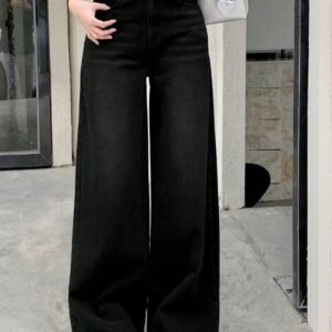 High-Waisted Black Wide-Leg Jeans