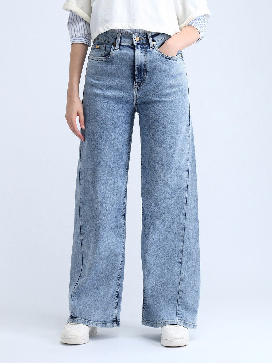 High-Waisted Acid Wash Wide-Leg Jeans - Image 2