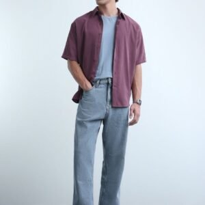Men's Light-Wash Relaxed Straight Jeans