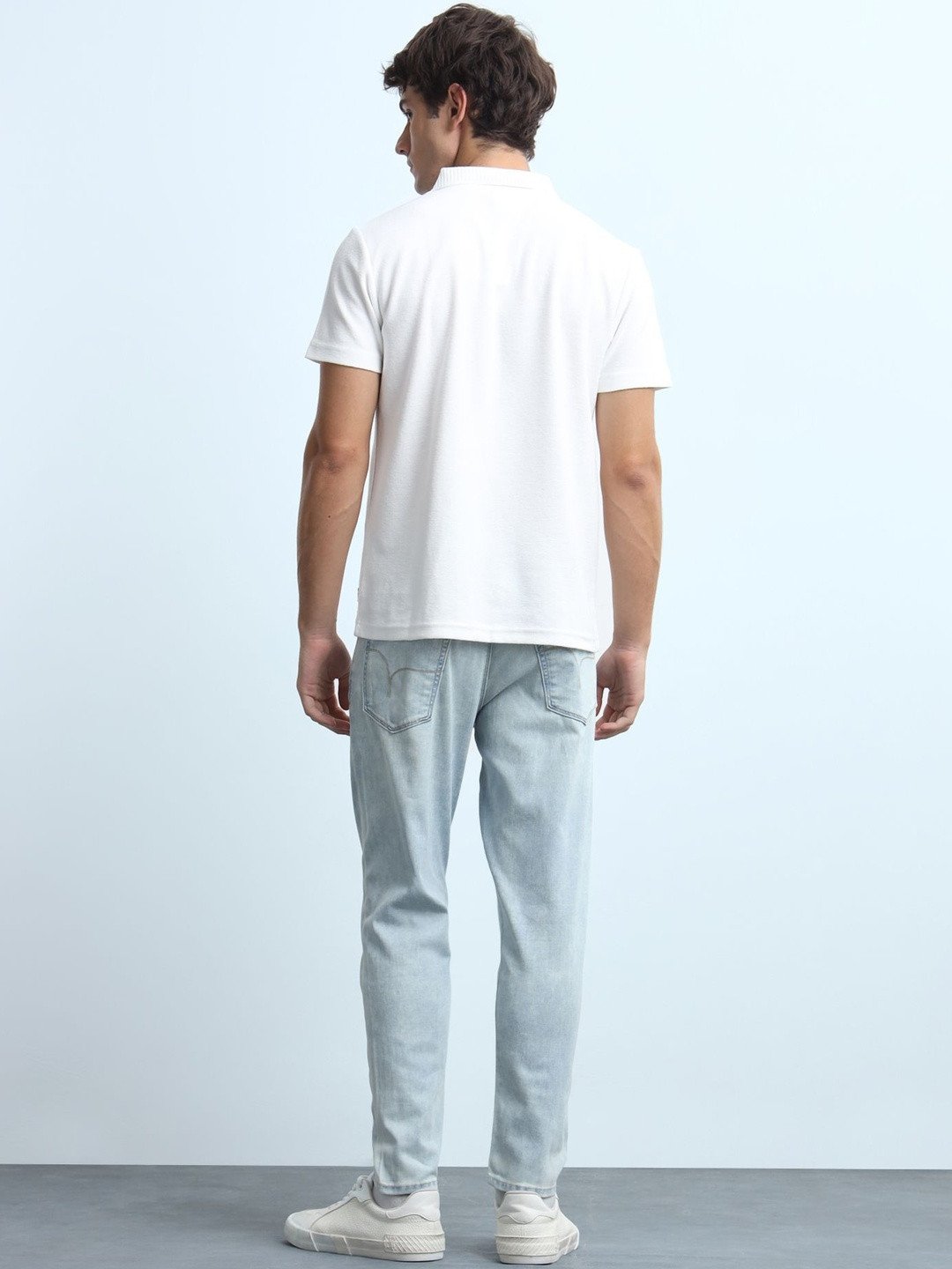 Men's Light-Wash Slim-Tapered Jeans - Image 2